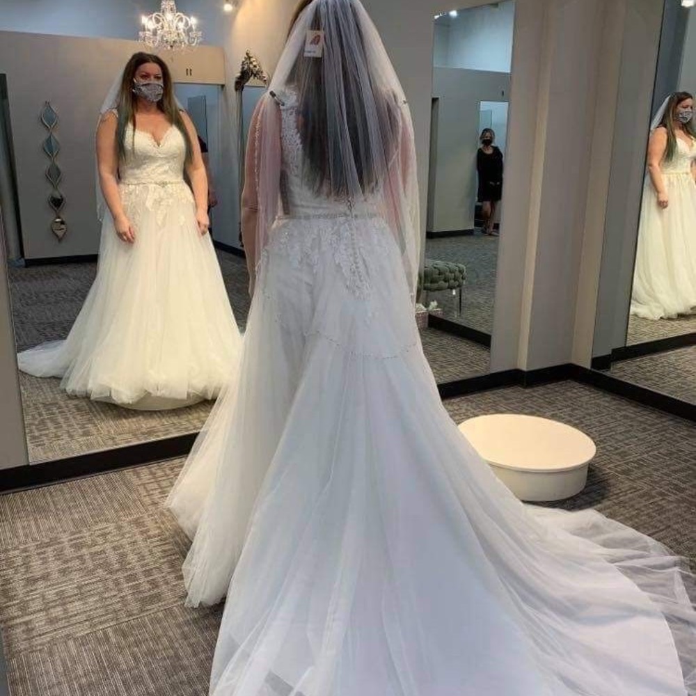 Street size 16w a line wedding dress